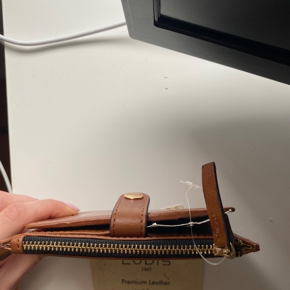 Wallet - Picture 4 of 4